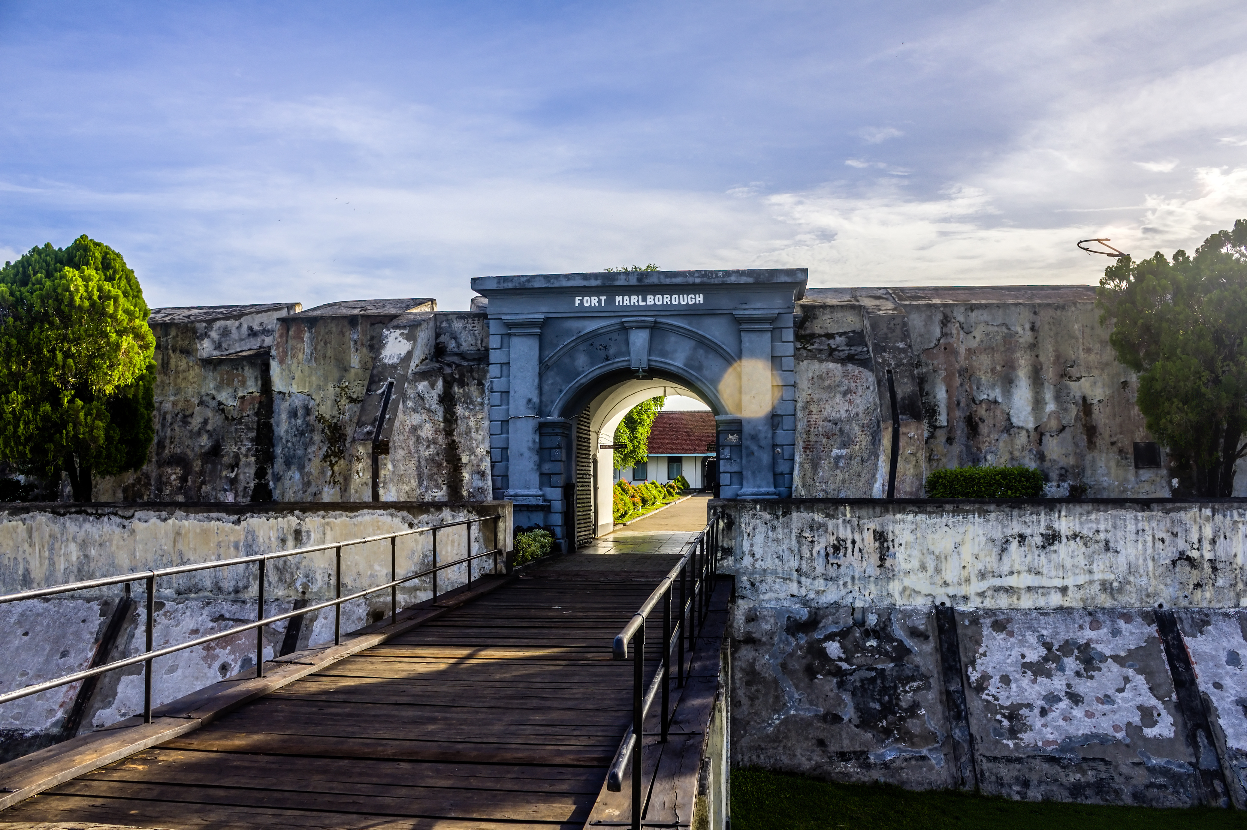 Pesona Klasik dari Fort Marlborough Bengkulu