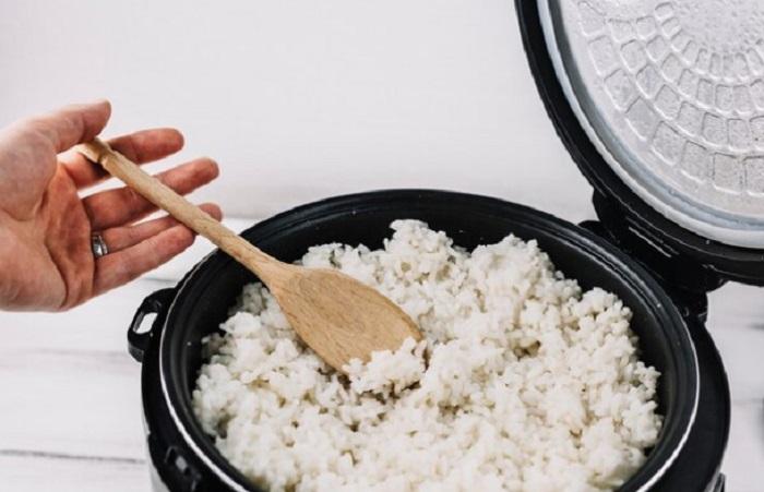 Catat! Pemerintah akan Bagi â€“ Bagi Rice Cooker Gratis