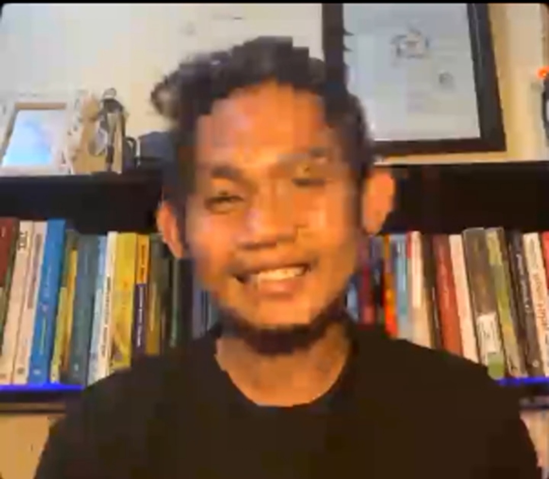 Naufandi: Sosok Dibalik Buku Ruang Kisah