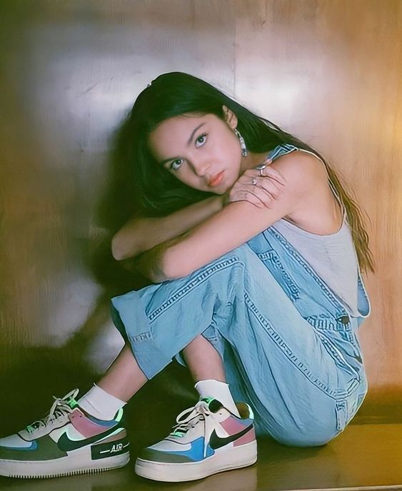 Tur Konser 2024 Olivia Rodrigo â€œGUTSâ€ di Asia, Simak Jadwalnya!