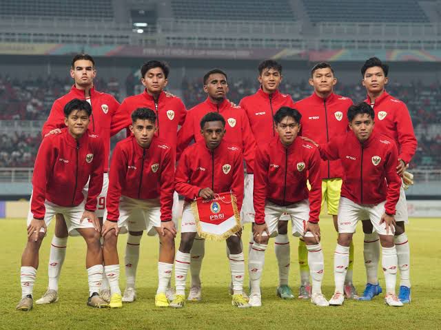 LOLOS KE SEMI FINAL!!! TIMNAS U-19 INDONESIA BERHASIL MENYAPU BERSIH GRUP A DENGAN KEMENANGAN BERUNTUN: GARUDA MUDA SIAP TERBANG LEBIH TINGGI!