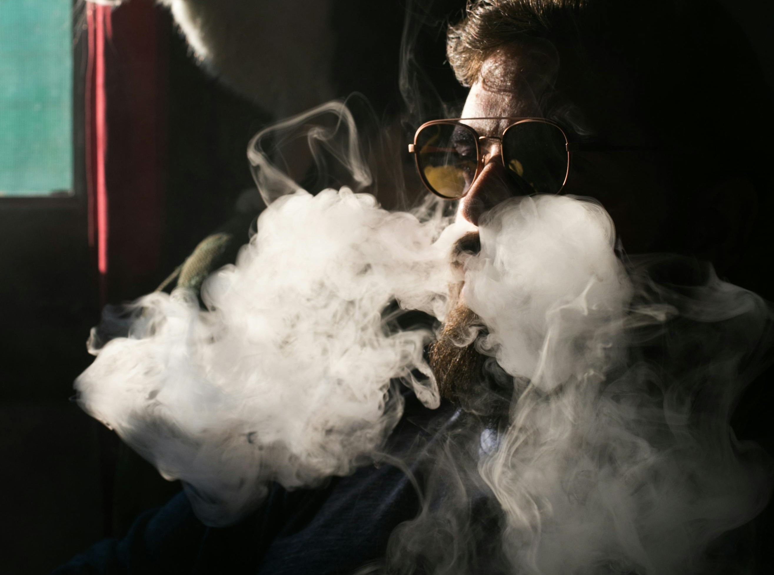 Vape Dalam Ruangan, Aman Atau Tidak?