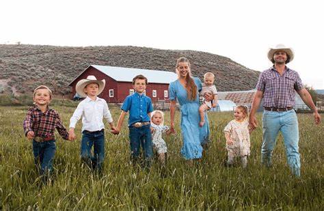 3 Kontroversi Ballerina Farm dan Isu Seksisme serta Misoginis