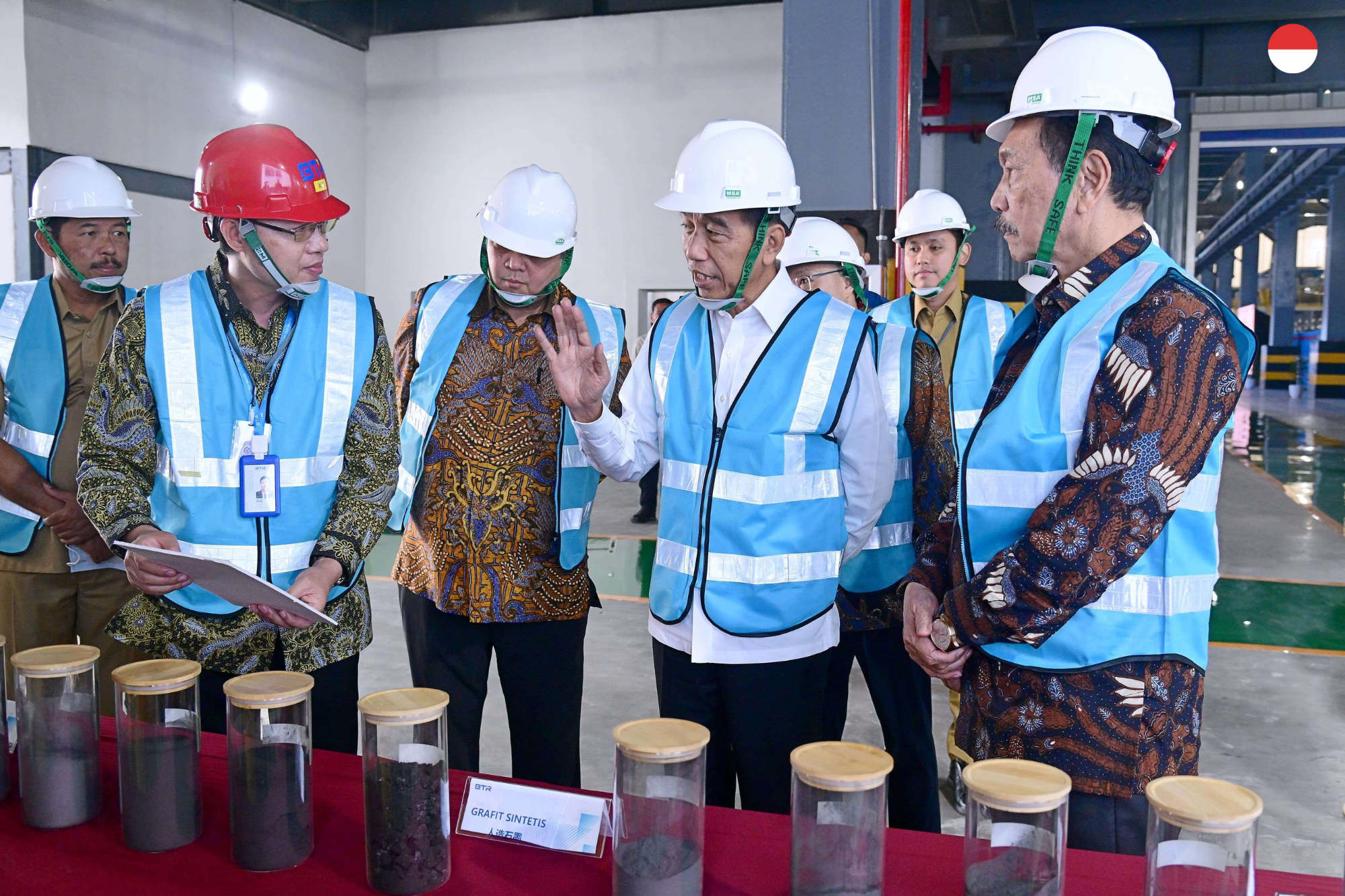 Presiden Resmikan Pabrik Bahan Baterai Litium di Kendal