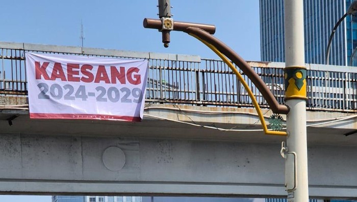 5 Faktor Utama dalam Dinamika Pilkada Jakarta 2024: Fokus pada Ridwan Kamil dan Spanduk Kaesang