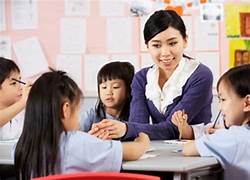 Bingung Pilih Sekolah Umum atau Homeschooling? Simak 5 Perbandingan Ini Biar Ga Salah Pilih!