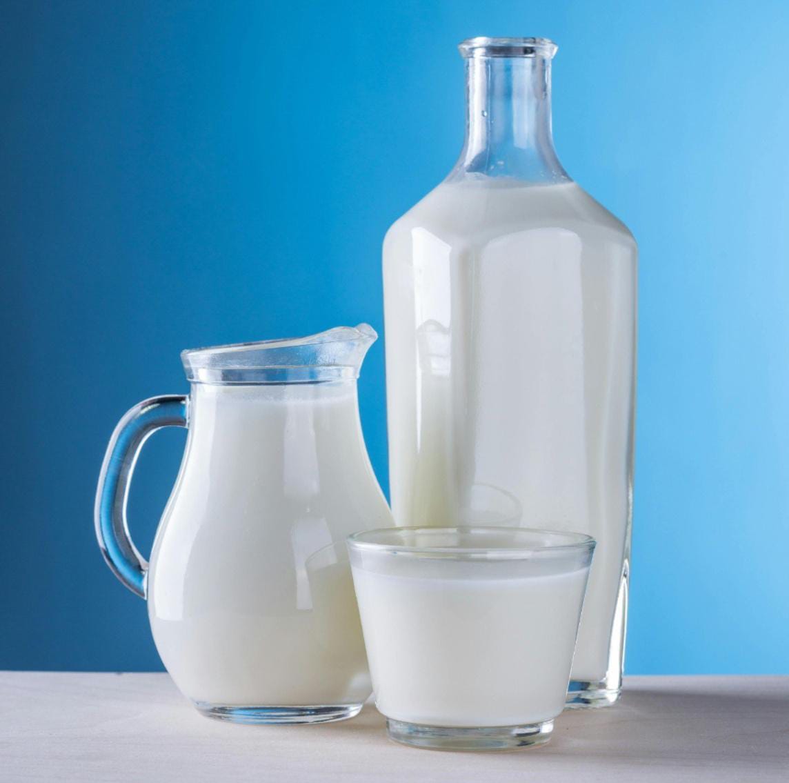 Susu Sapi Murni: Menjelajahi 5 Keunggulan dan Manfaat Kesehatan di Balik Aksi Viral Peternak