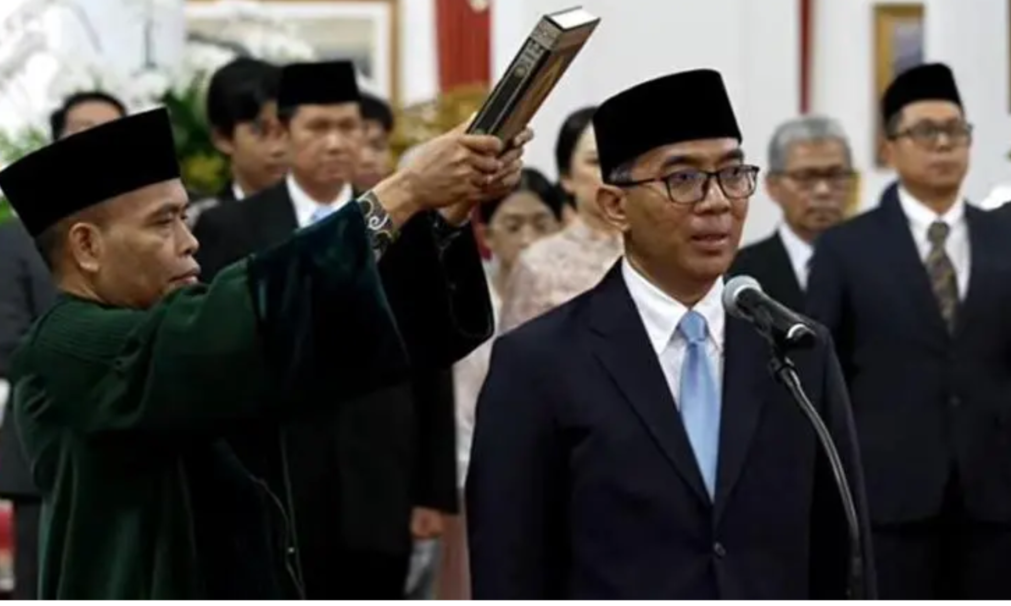 19 Februari 2025 Prabowo Resmi Lantik Brian Yuliarto sebagai Mendiktisaintek:  Gantikan Satryo yang Terkena Reshuffle