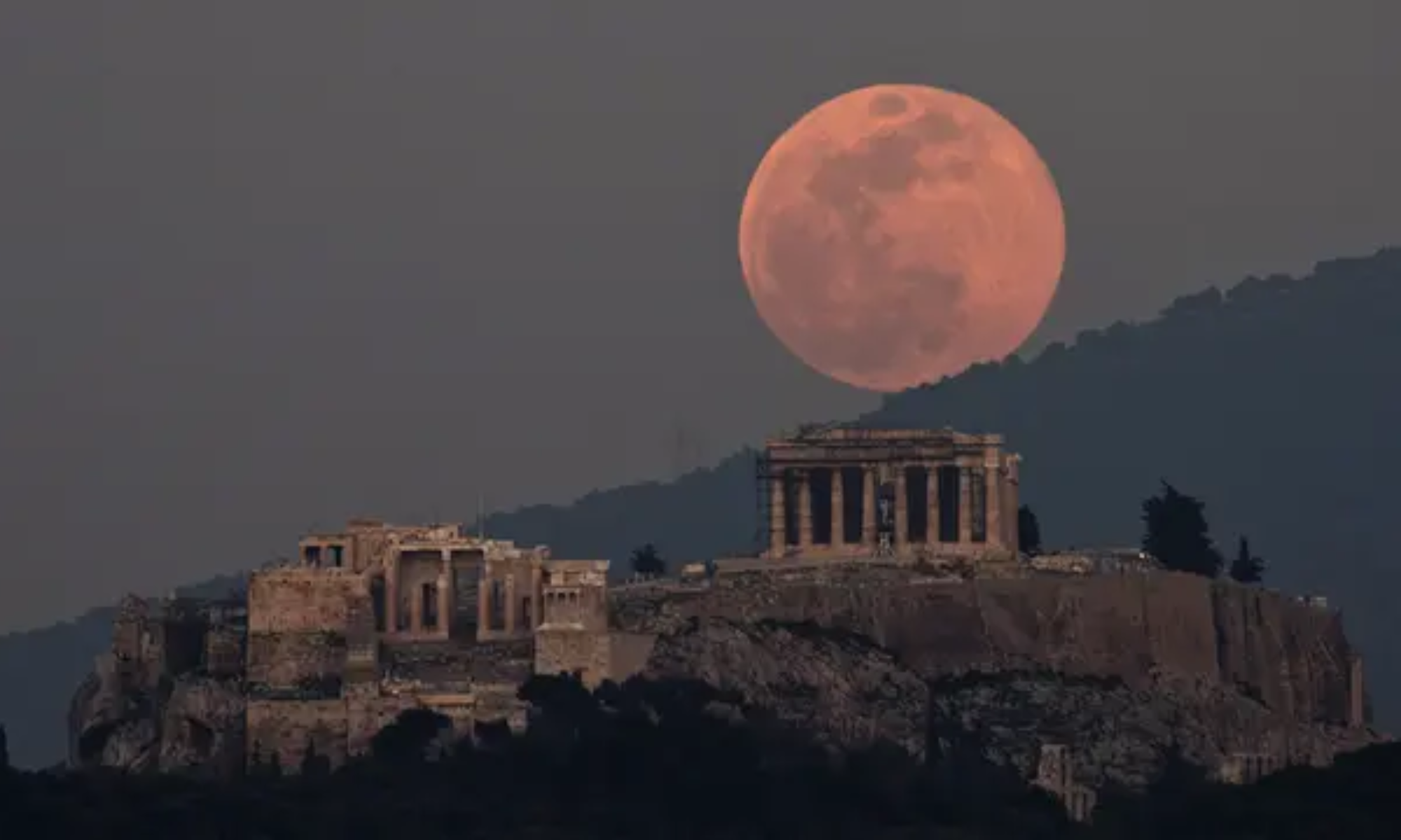 Fenomena Worm Moon: Ancaman Banjir Rob di Pesisir Indonesia Hingga Akhir Maret 2025!