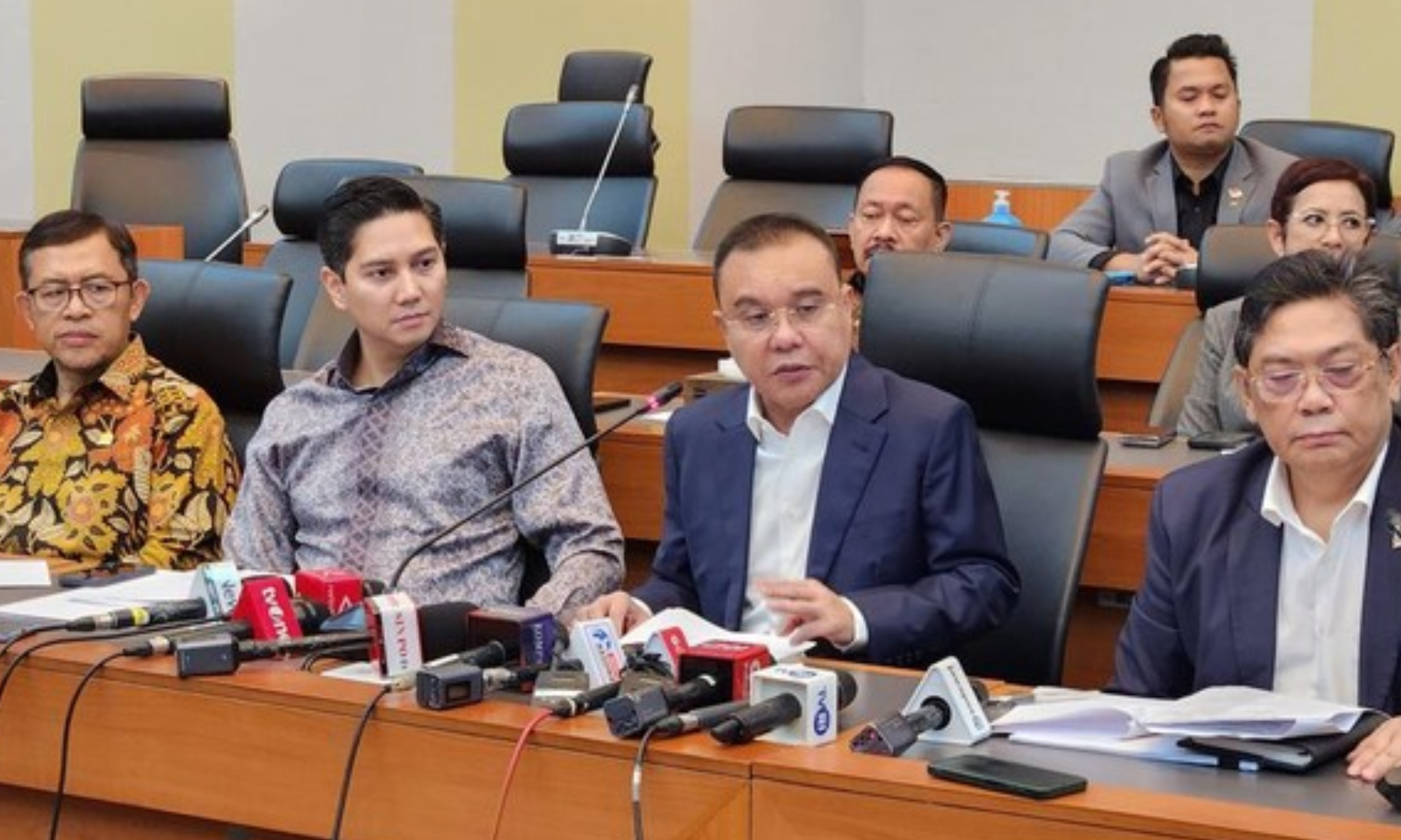 Tahun  2025  RUU TNI Disahkan Apakah Menjadi Ancaman bagi Demokrasi atau Langkah Maju?