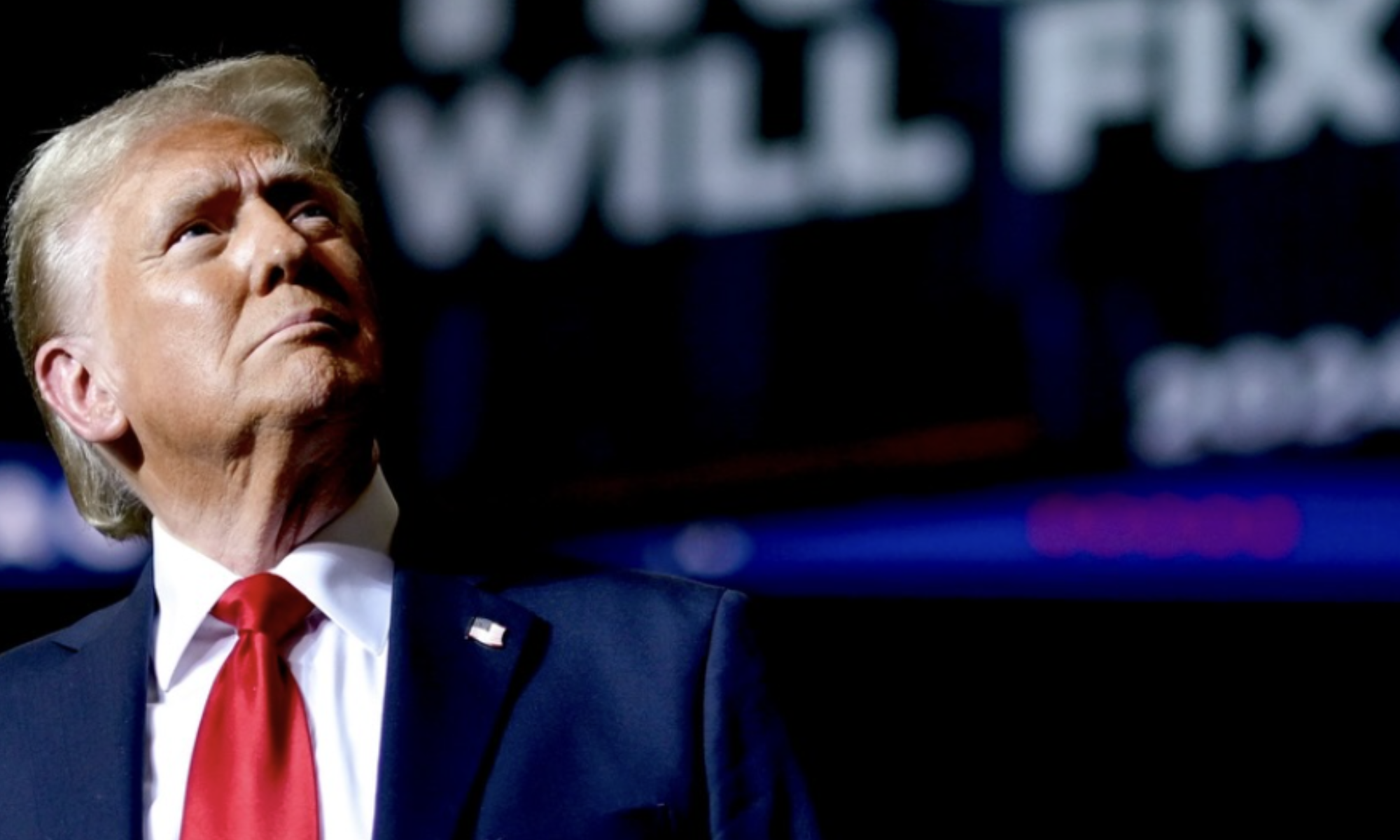 Trump Bebaskan Top 3 Smartphone &amp; Chip dari Tarif Impor China, Industri Teknologi AS Langsung â€œNafas Lega