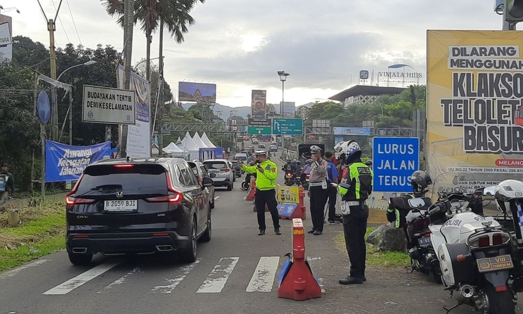 Aturan Ganjil-Genap Puncak Lebaran 2025: Jam Berlaku &amp; Tips Perjalanan Lancar