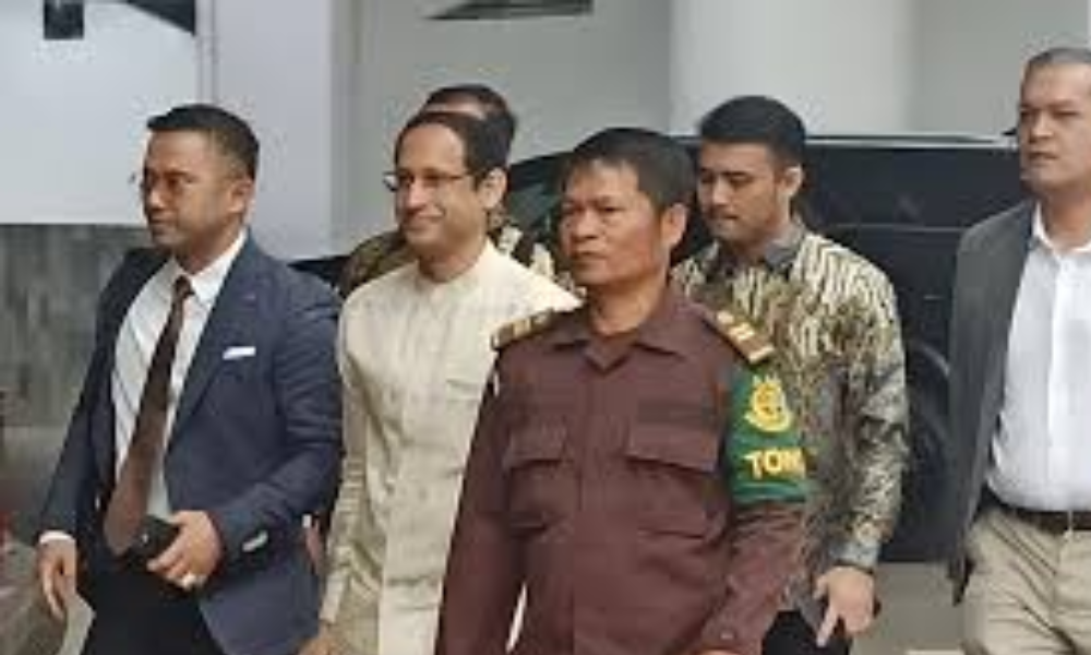 Proyek Laptop Rp3,7 T Diselidiki, Nadiem Diperiksa Jaksa Agung