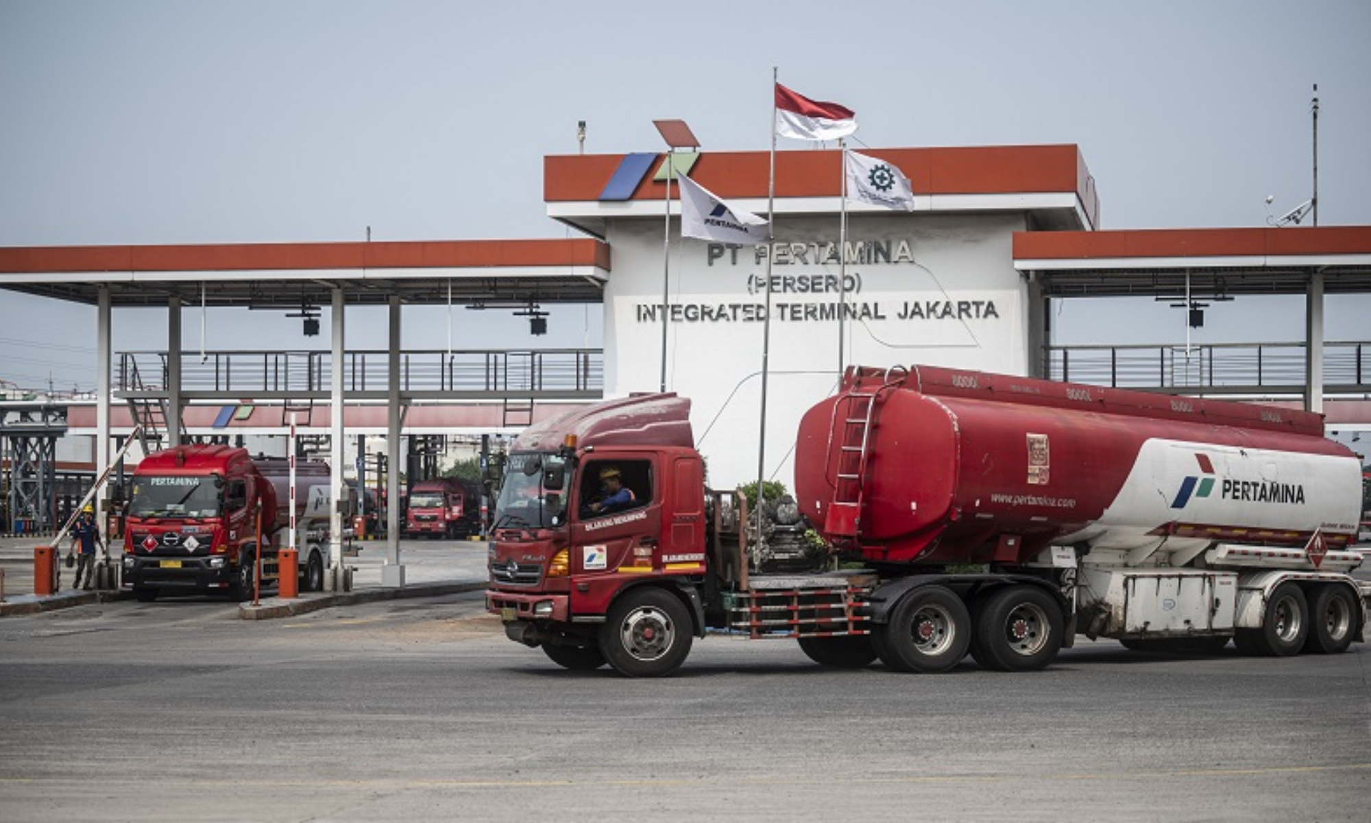 Pertamina Alihkan Rute Distribusi Minyak Usai Serangan Israel ke Iran: 5 Langkah Strategis Hadapi Krisis Energi 2025