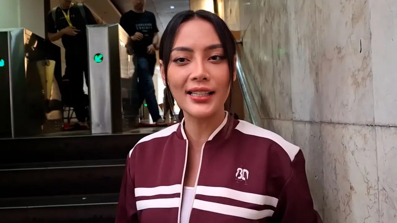 5 Fakta Panas Kasus Pengancaman Erika Carlina: Karier &amp; Privasi Terancam!