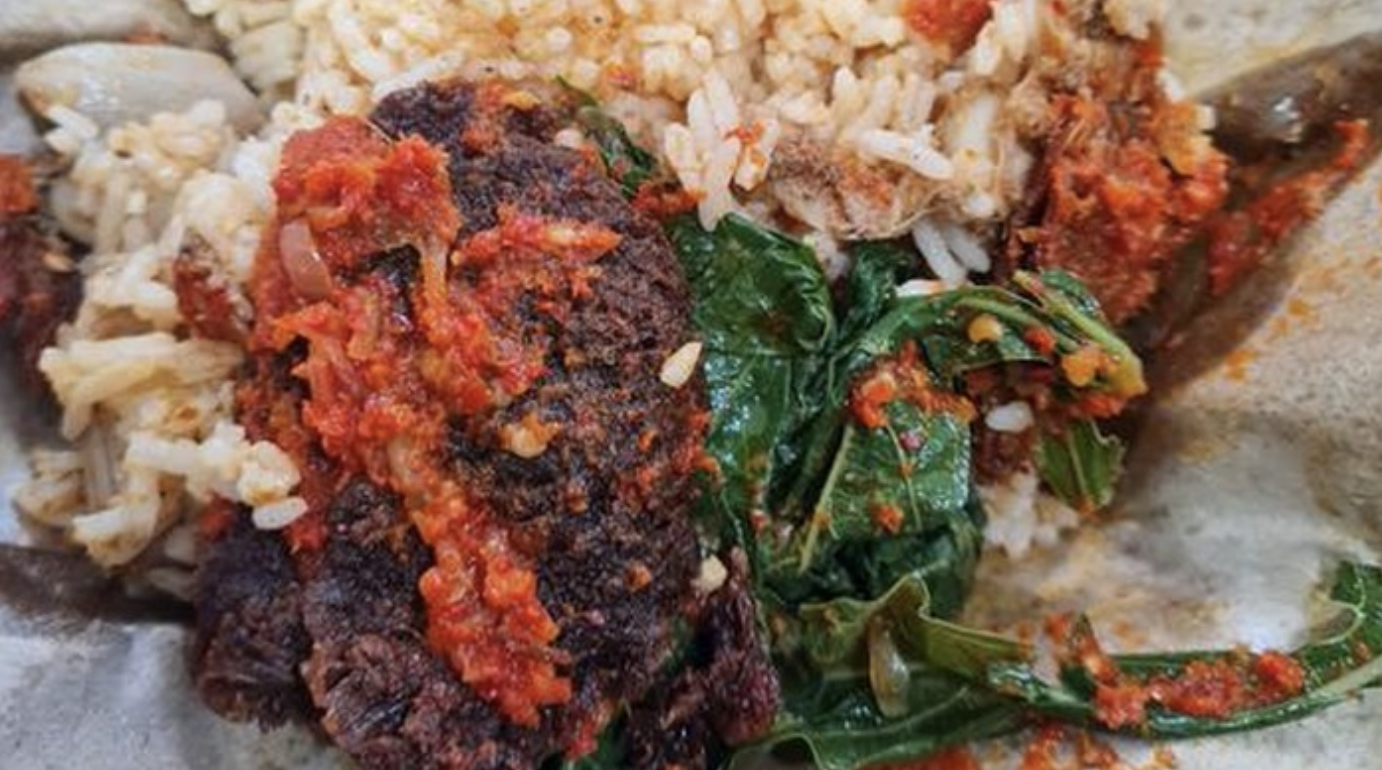 4 Alasan Porsi Nasi Padang Bungkus Lebih Banyak dan Lebih Menggugah Selera