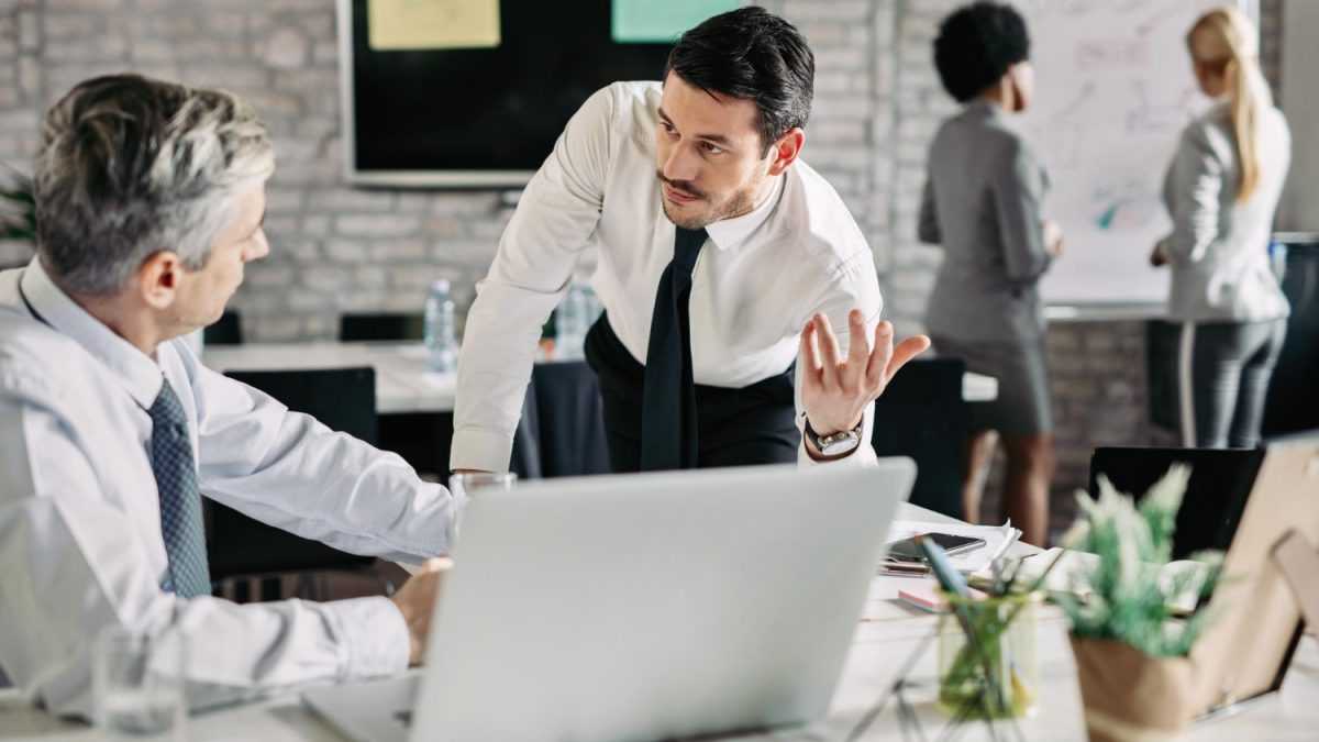 Tips Menghadapi Konflik di Tempat Kerja dengan Profesional