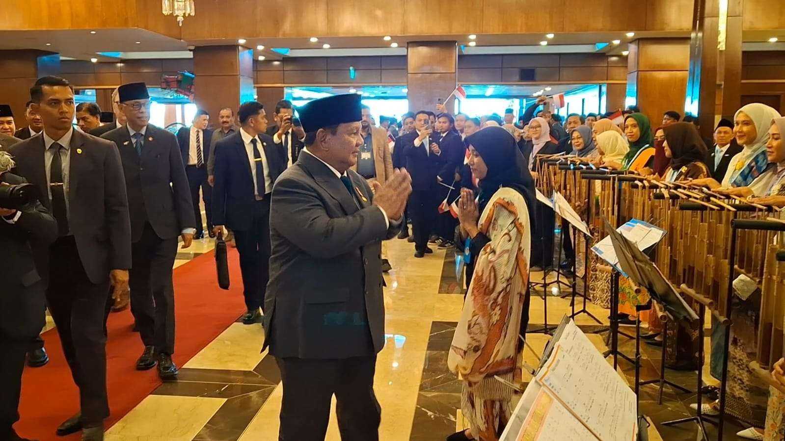 DWP KBRI Islamabad Sambut Presiden Prabowo dengan Pertunjukan Angklung